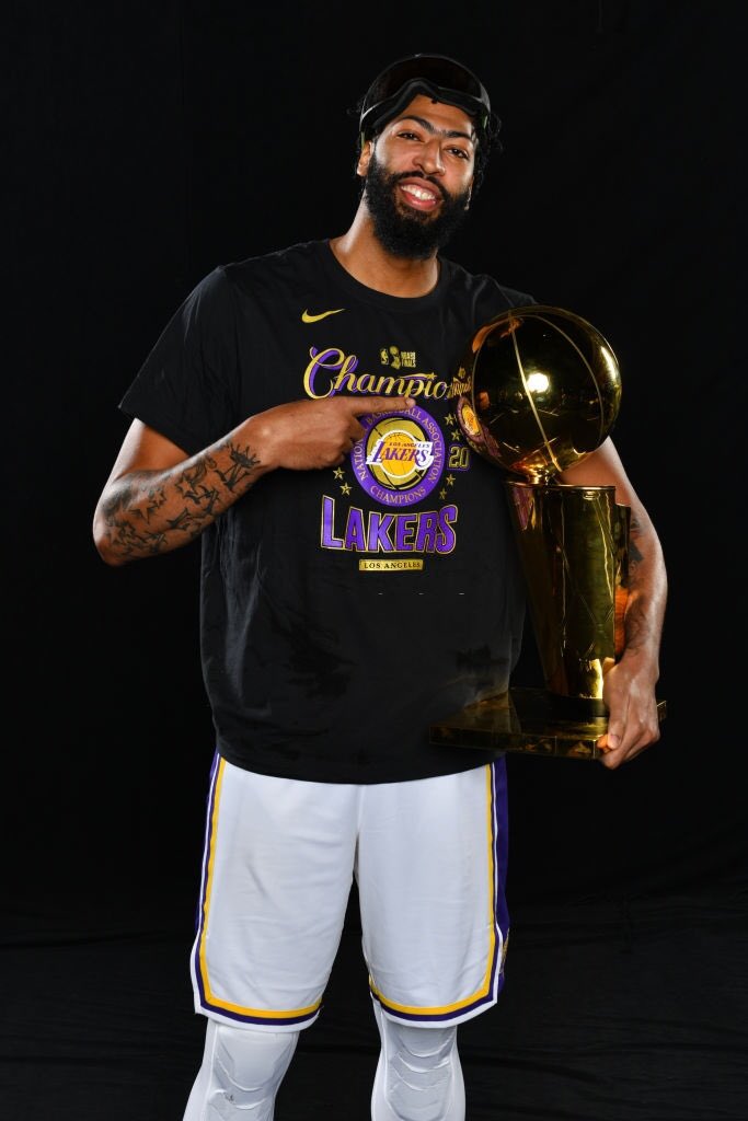 包含浓眉哥迎来十五赛季高光表现，G2球迷沸腾！的词条